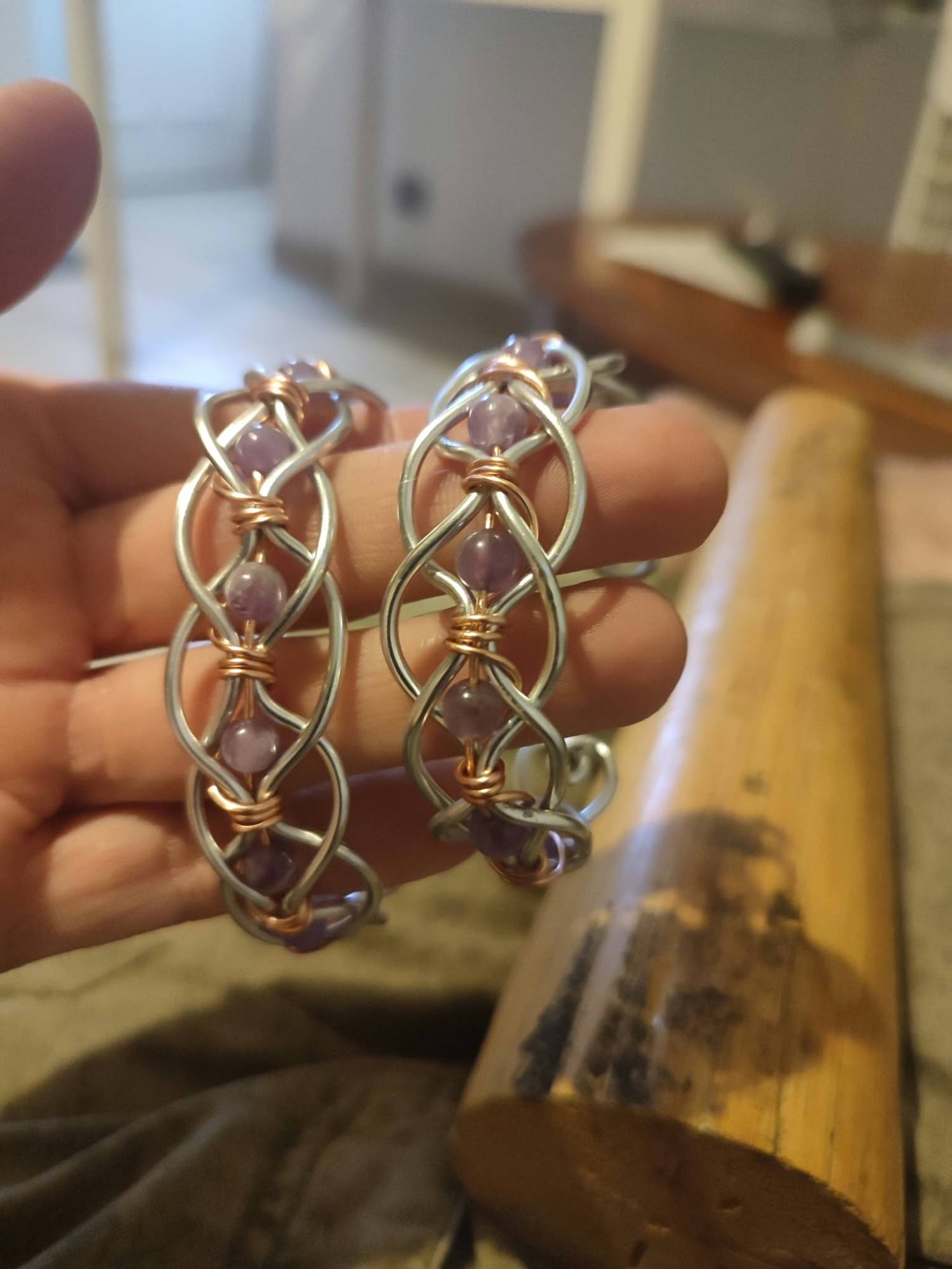 Bracelet l'Elfique aluminium et améthyste – Meignoz Forges & Lames