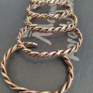 Bracelet torsadé cuivre et laiton fait main Bracelet torsadé cuivre et laiton fait main – Meignoz Forges & Lames